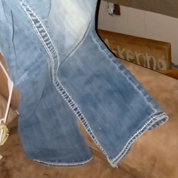 Jeans - Picture 3 of 3